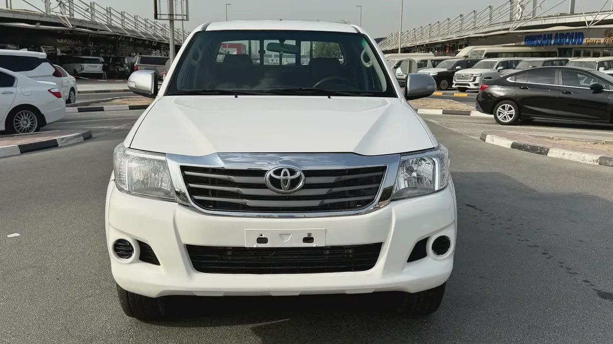 Toyota Hilux 2014 2.7L 4x4 Double Cab DLS | GCC Specs ,-6-6