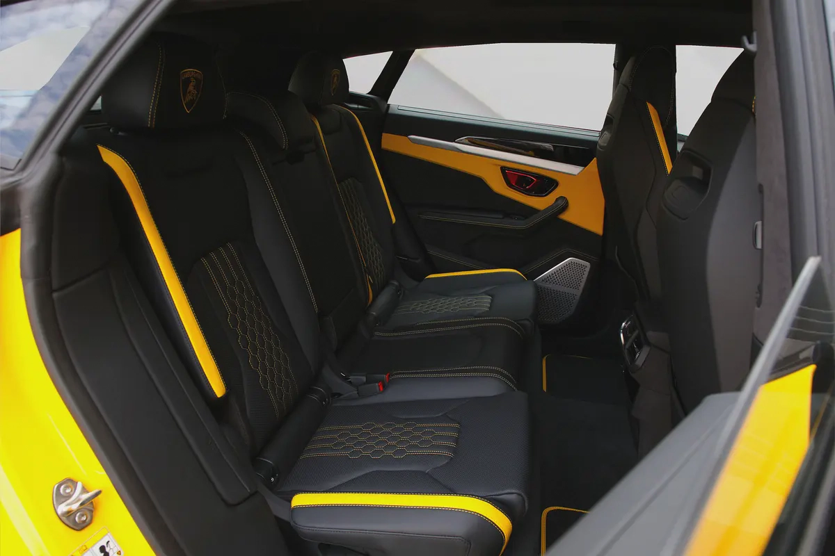 2025 LAMBORGHINI URUS SE - BRAND NEW - FULLY LOADED - LOCAL REGISTRATION-18-18