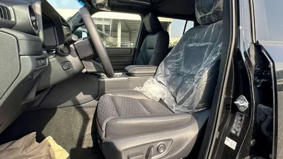 Toyota Prado GXR 2.4L V4 PETROL / FULL OPTION / 360 CAMERA WITH HEAD UP DISPLAY / 2026 ONLY FOR-10