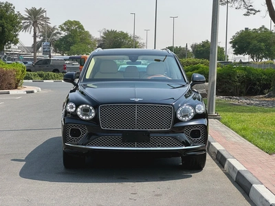 Bentley Bentayga 2022 low mileage-1