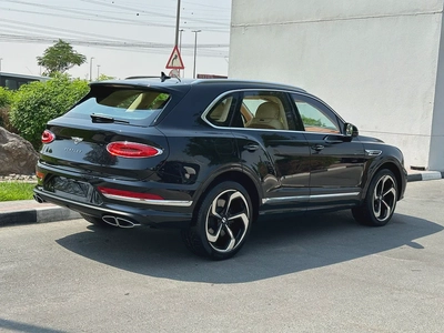 Bentley Bentayga 2022 low mileage-3