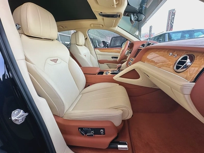 Bentley Bentayga 2022 low mileage-8