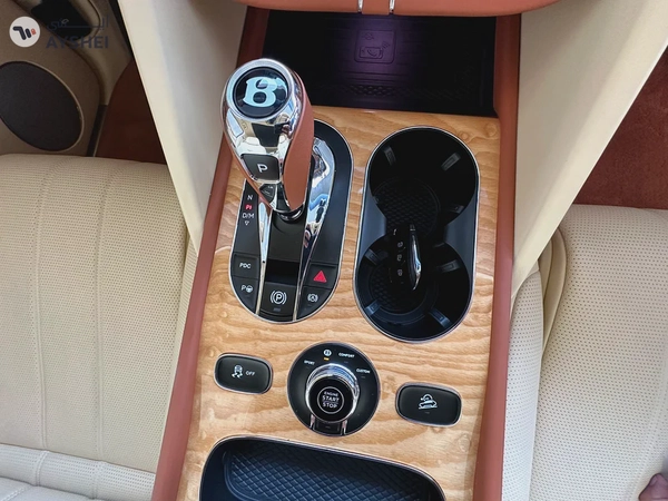 Bentley Bentayga 2022 low mileage
