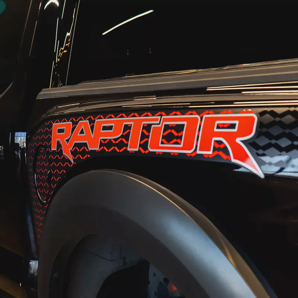 AED 4,503 pm • 0% Downpayment • Ford F-150 Raptor • Agency Warranty And Service Package-4-4