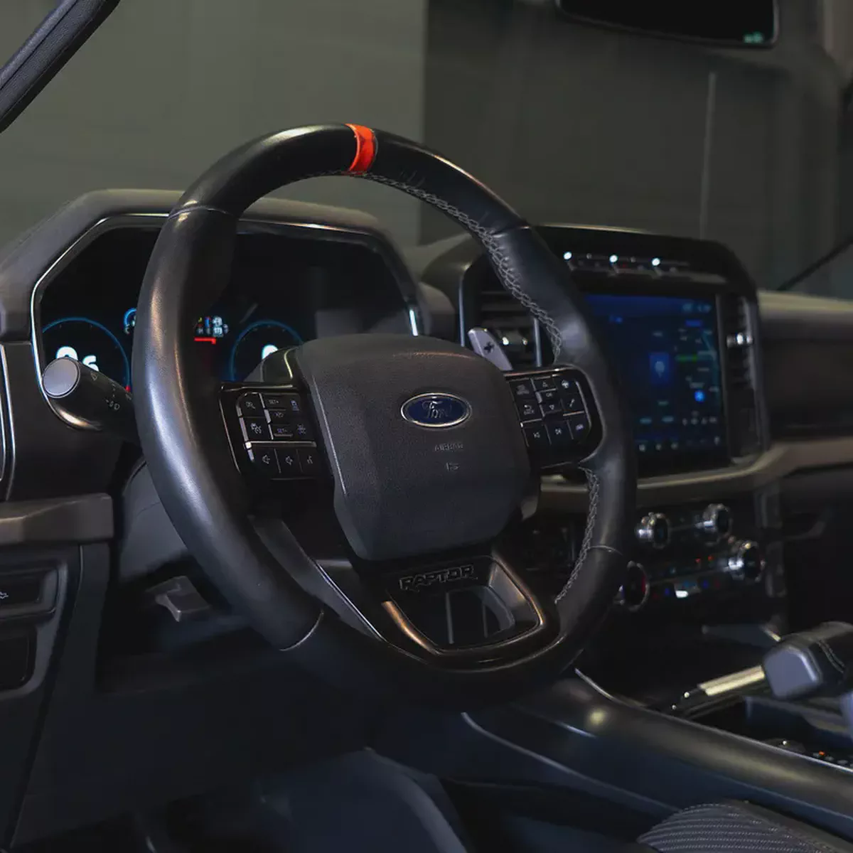 AED 4,503 pm • 0% Downpayment • Ford F-150 Raptor • Agency Warranty And Service Package-8-8
