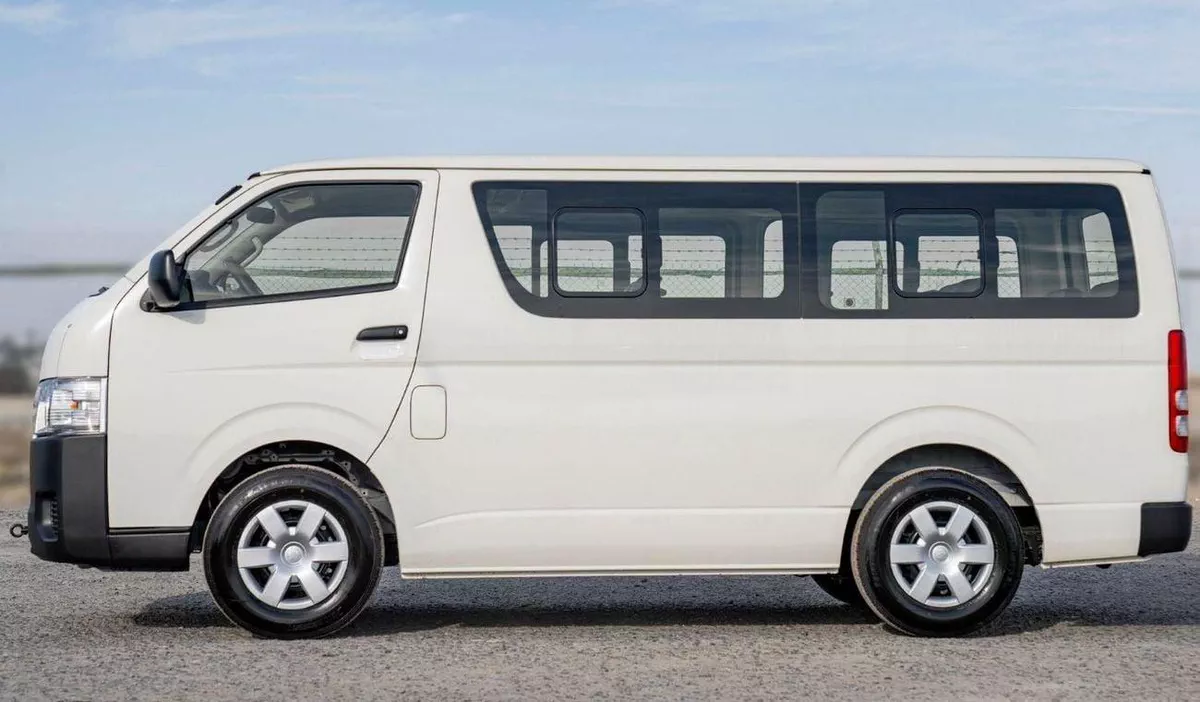 Toyota Hiace GL (LHD) TOYOTA HIACE STD 2.7P MT 15-SEATER MY2024 – WHITE-3-0