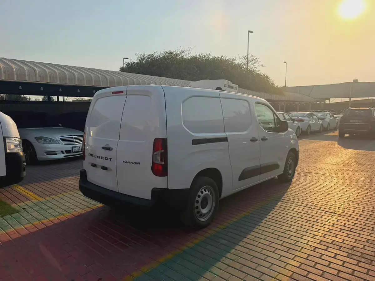 Peugeot Partner Van Long Body 2025 GCC Specs-3-3