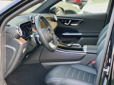 Mercedes-Benz GLC 300 Coupe 2025 - Clean title Brand New Condition - Fully Loaded-7
