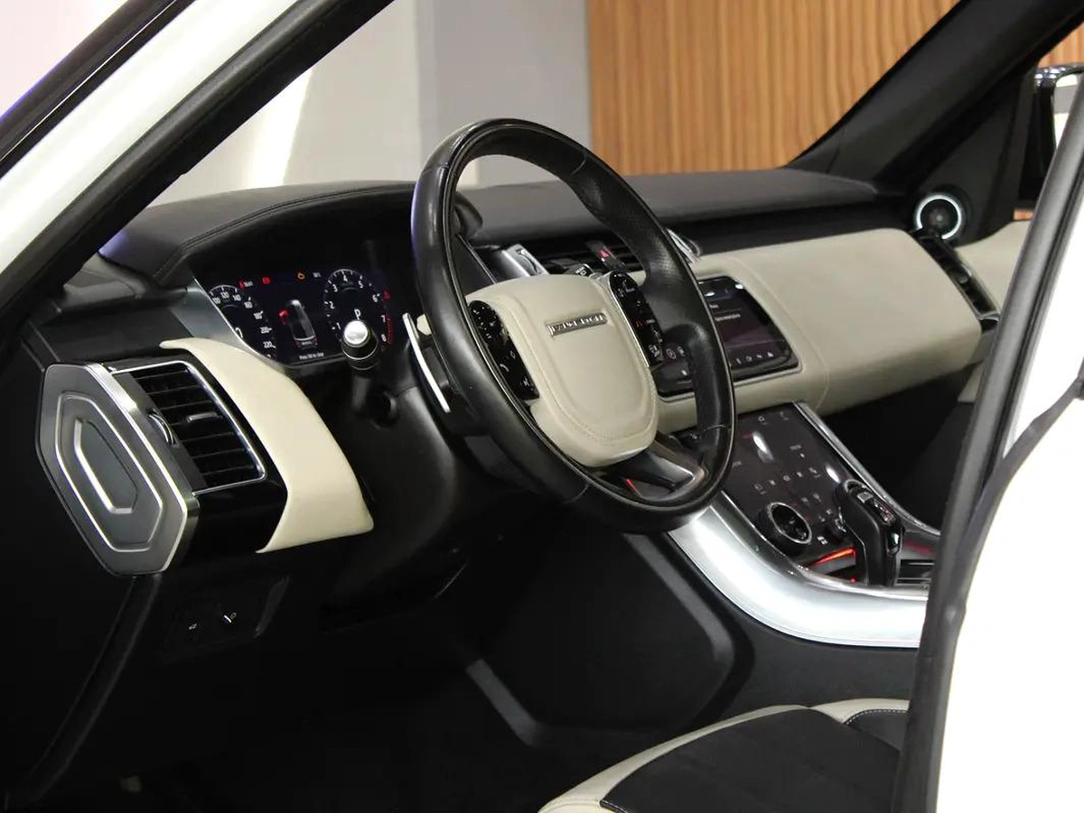2018 - Land Rover Range Rover Sport HSE - Prestige Condition Perfect inside and out-19-19