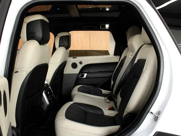 2018 - Land Rover Range Rover Sport HSE - Prestige Condition Perfect inside and out