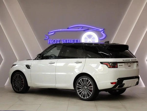 2018 - Land Rover Range Rover Sport HSE - Prestige Condition Perfect inside and out