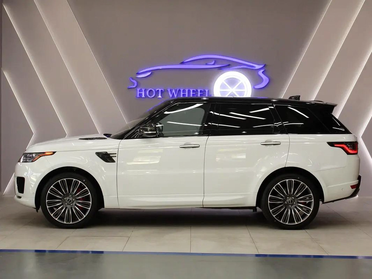 2018 - Land Rover Range Rover Sport HSE - Prestige Condition Perfect inside and out-10-10