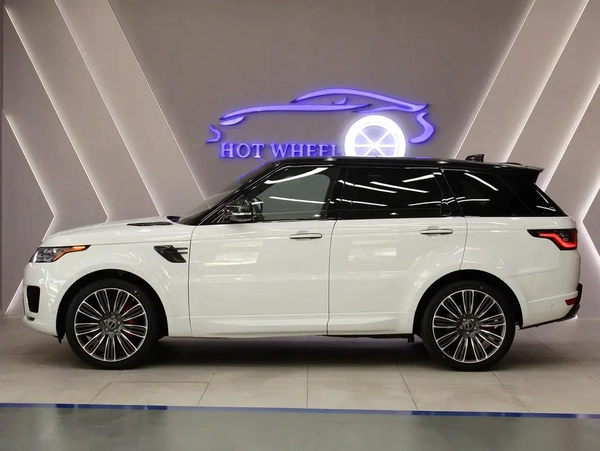 2018 - Land Rover Range Rover Sport HSE - Prestige Condition Perfect inside and out