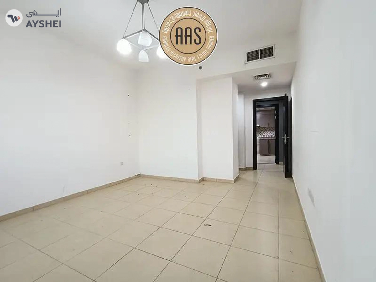 Very Spacious 1Bhk Chillar free Available in 60k-10-10