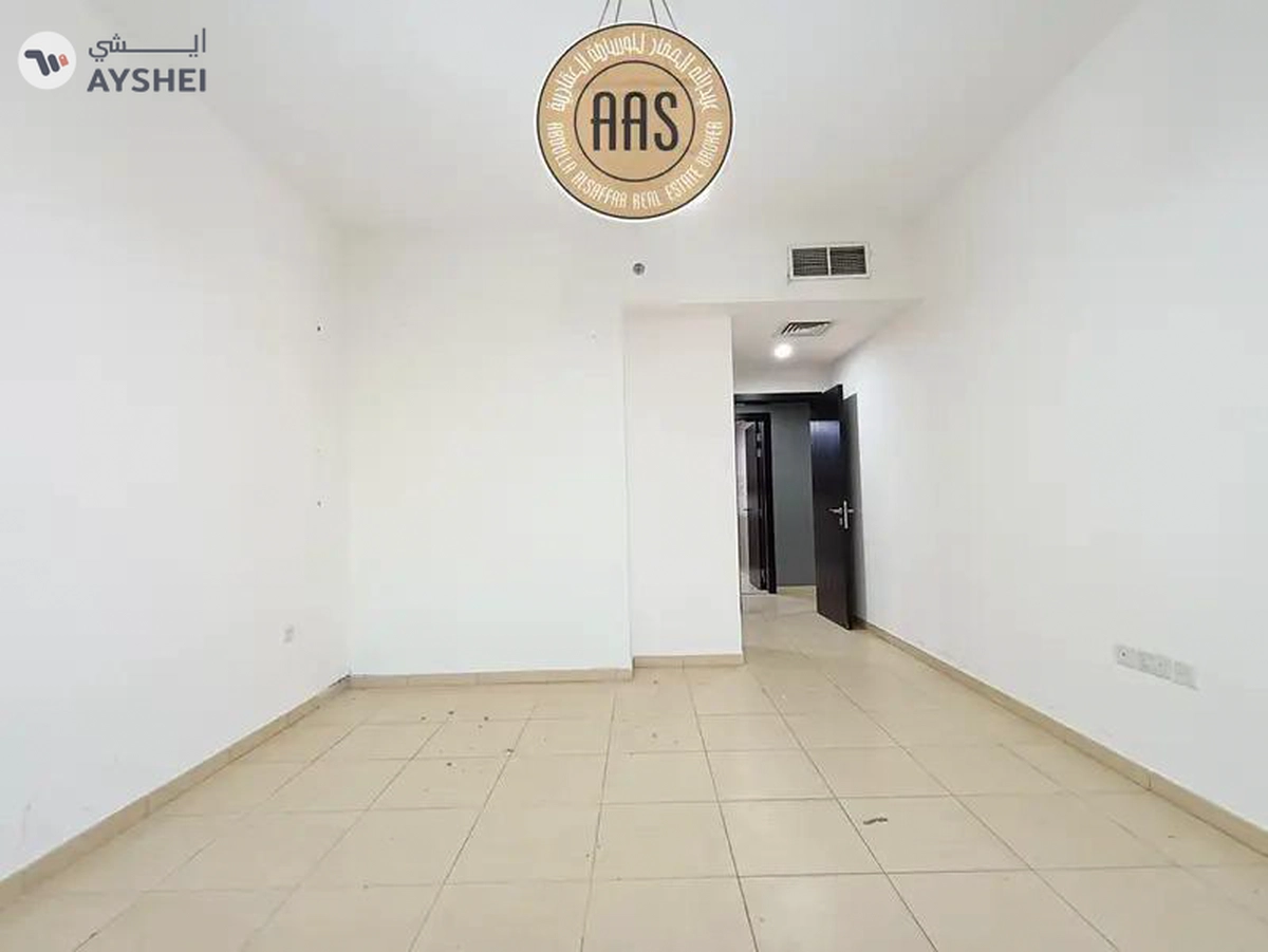 Very Spacious 1Bhk Chillar free Available in 60k-5-5