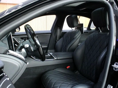 2024 - Mercedes-Benz S580 V8 with warranty for 444,000.00 AED-16