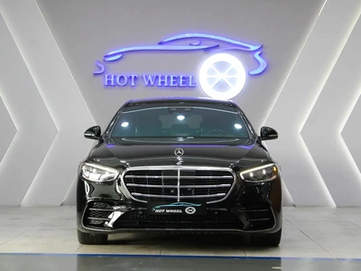 2024 - Mercedes-Benz S580 V8 with warranty for 444,000.00 AED-15