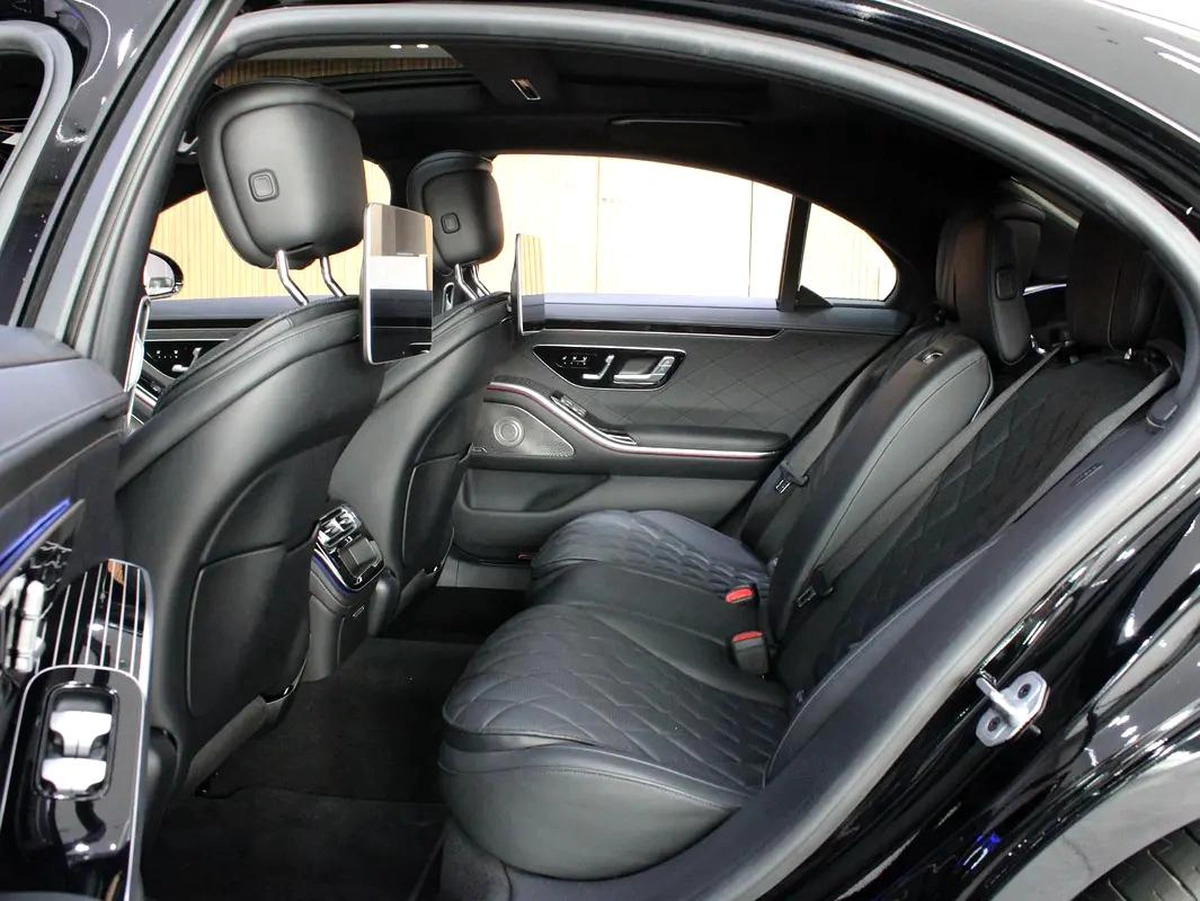 2024 - Mercedes-Benz S580 V8 with warranty for 444,000.00 AED-14-14