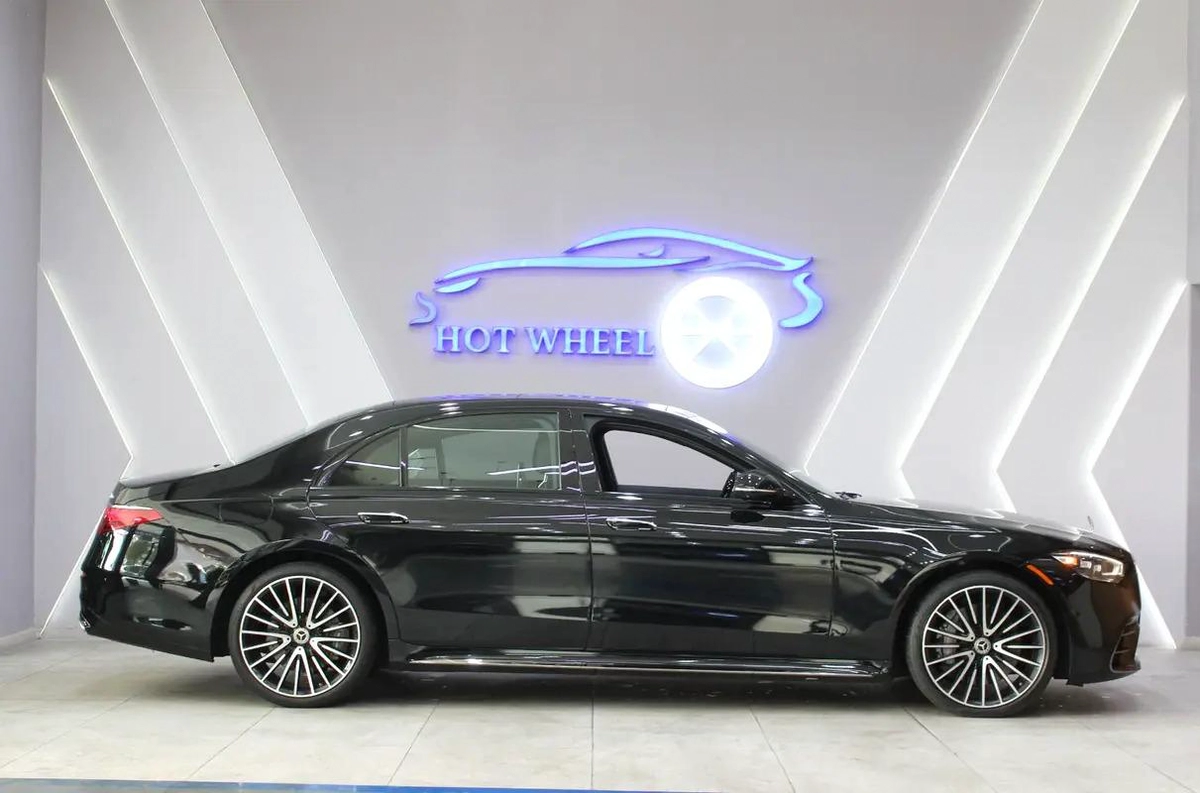 2024 - Mercedes-Benz S580 V8 with warranty for 444,000.00 AED-6-6