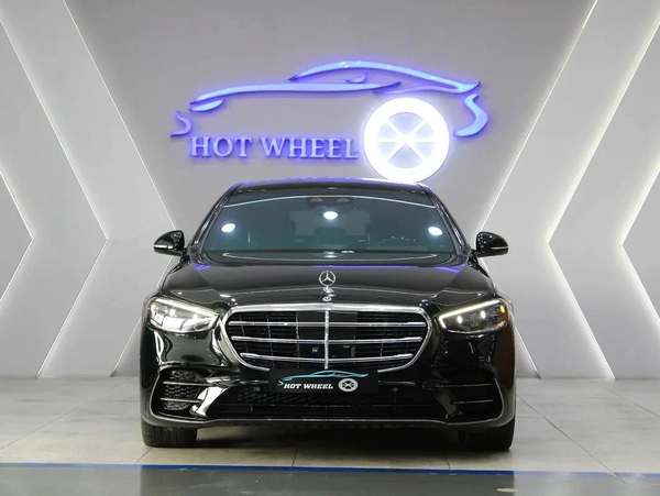 2024 - Mercedes-Benz S580 V8 with warranty for 444,000.00 AED