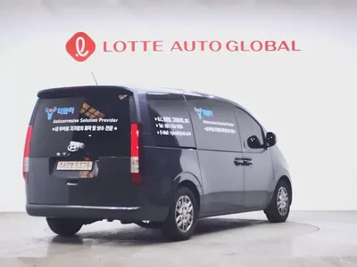 STARIA (D) 2.2 Tourer Modern 9 seats-1