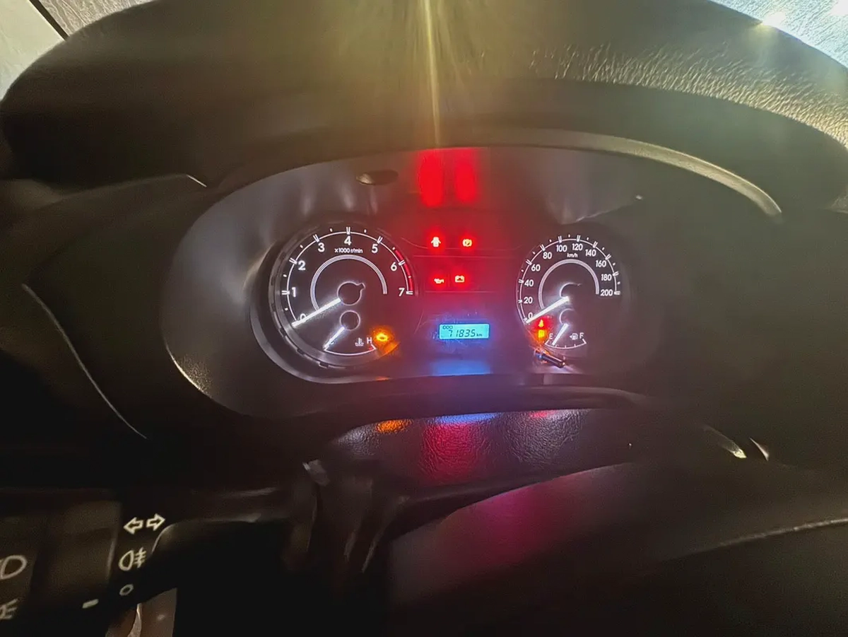 Nissan Pathfinder Hybrid Sunroof GCC – Full Option
Model: 2019
Mileage: 81,393 KMS
Spec: GCC
Very cl-13-13
