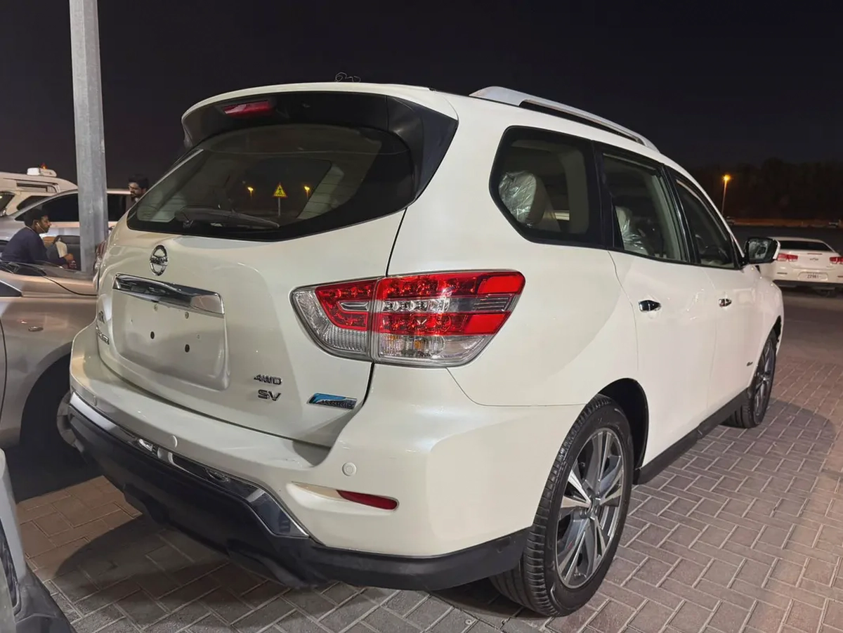 Nissan Pathfinder Hybrid Sunroof GCC – Full Option
Model: 2019
Mileage: 81,393 KMS
Spec: GCC
Very cl-5-5