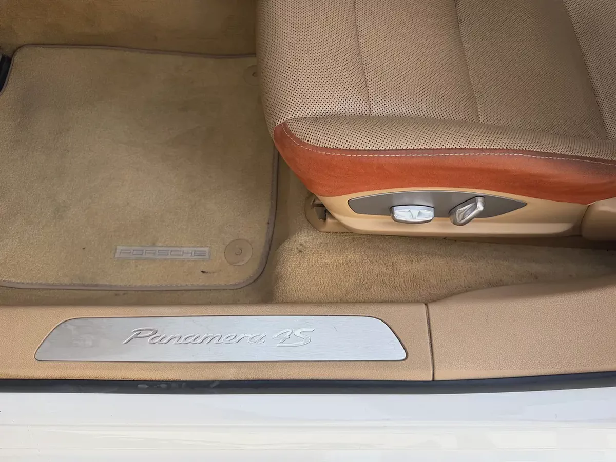 2011 Porsche Panamera 4S GCC-8-8