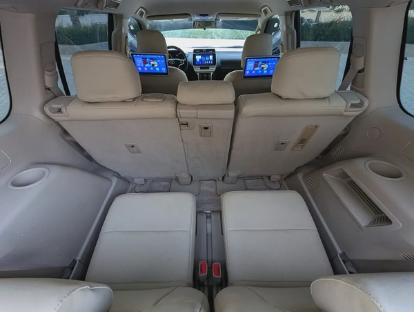 TOYOTA PRADO 2011 FACELIFTED 2023 WITH INTERIOR AND EXTERIOR GCC V4 2.7L IN EXCELLENT CONDITION