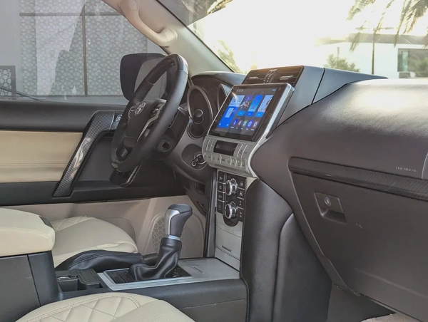 TOYOTA PRADO 2011 FACELIFTED 2023 WITH INTERIOR AND EXTERIOR GCC V4 2.7L IN EXCELLENT CONDITION