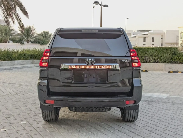 TOYOTA PRADO 2011 FACELIFTED 2023 WITH INTERIOR AND EXTERIOR GCC V4 2.7L IN EXCELLENT CONDITION