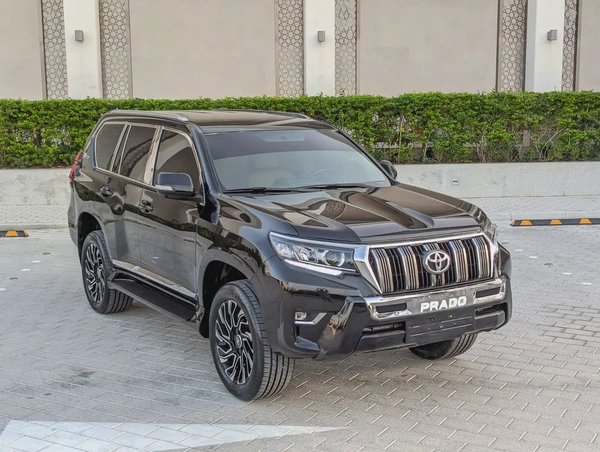 TOYOTA PRADO 2011 FACELIFTED 2023 WITH INTERIOR AND EXTERIOR GCC V4 2.7L IN EXCELLENT CONDITION