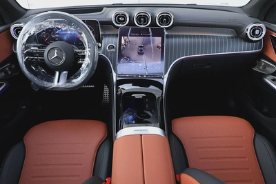 GLC200 COUPE 4MATIC - BRAND NEW - 5YRS UNDER WARRANTY - GCC SPECS - AVAIL COLOR ( WHITE, BLACK,-12