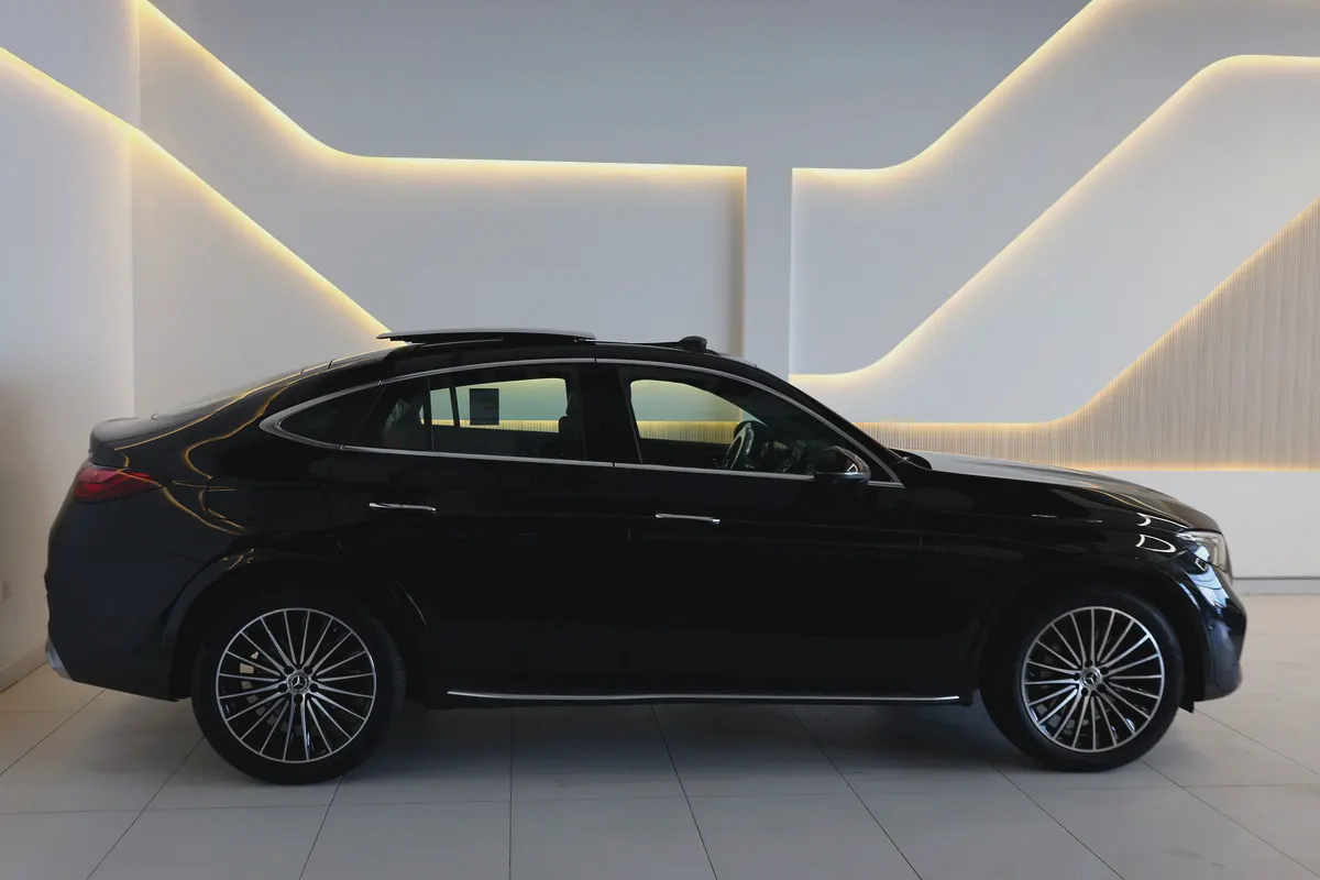 GLC200 COUPE 4MATIC - BRAND NEW - 5YRS UNDER WARRANTY - GCC SPECS - AVAIL COLOR ( WHITE, BLACK,-6-6