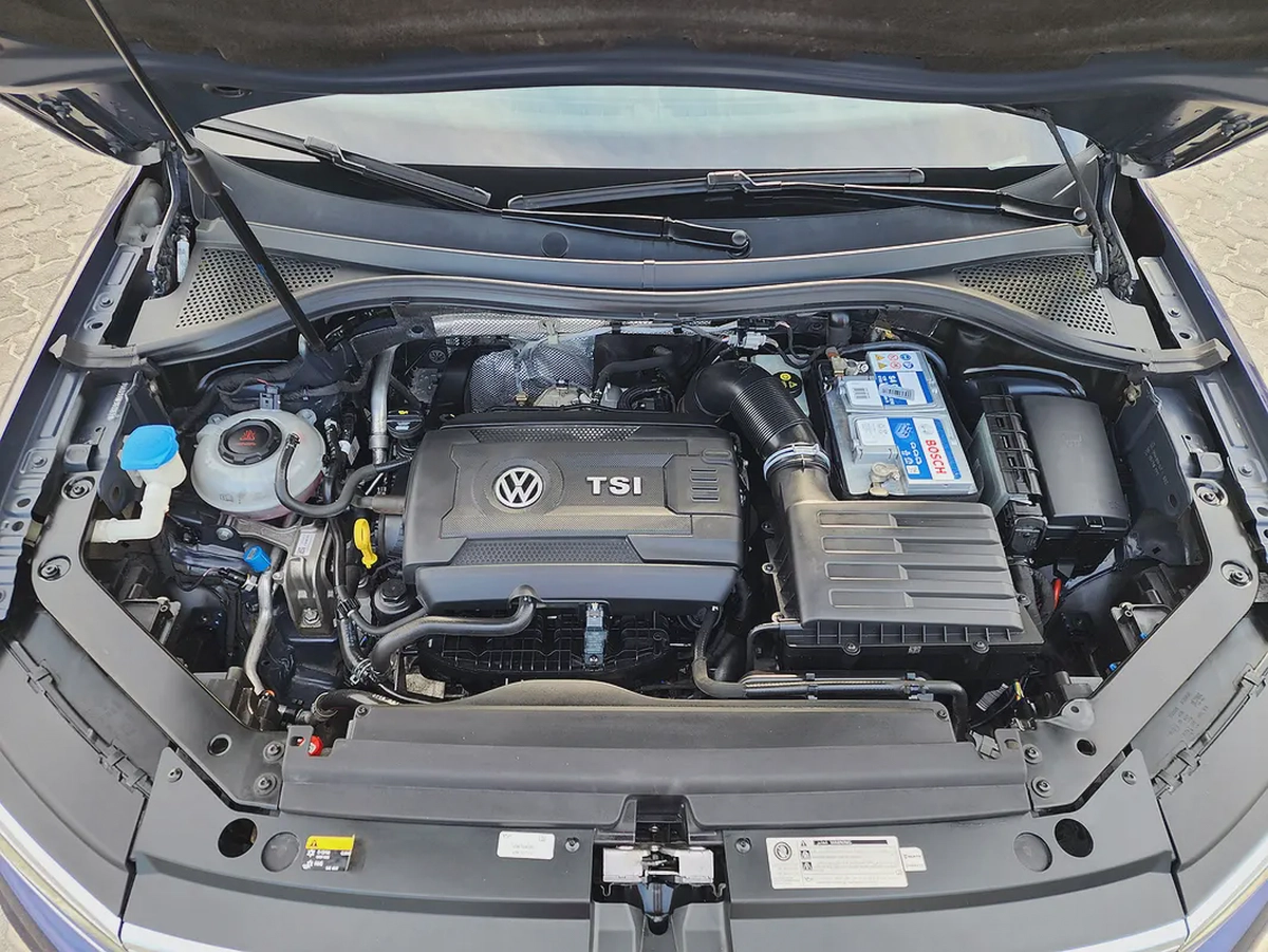 Volkswagen Tiguan 4Motion 2.0 Sport 2018 Model GCC Specs With Full Service History From Agency-17-17