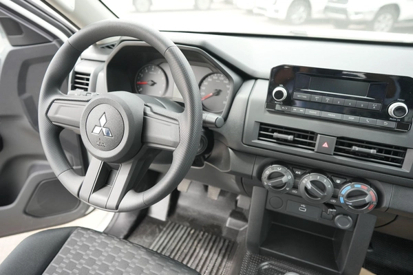 MITSUBISHI L200 DIESEL GL MY2025 MANUAL 4WD