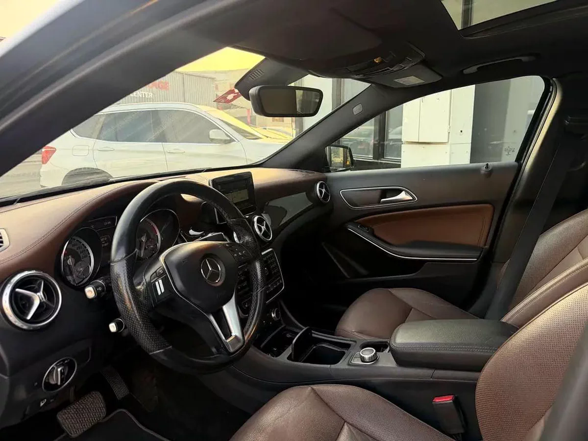 Mercedes Benz GLA250 4MATIC GLA 250 4MATIC | GCC Specs | Low Mileage-3-0