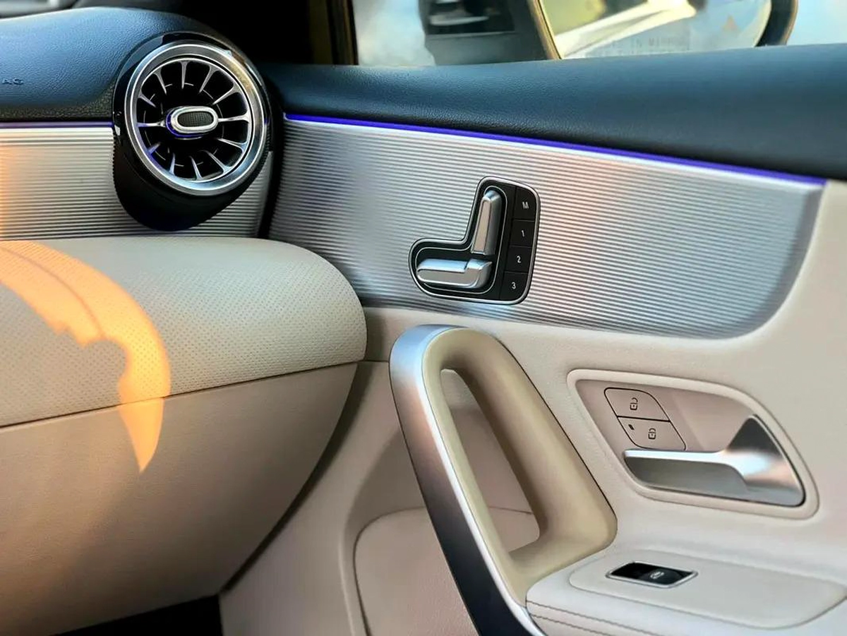2020 Mercedes-Benz A-Class A 220 - American Specs-11-11