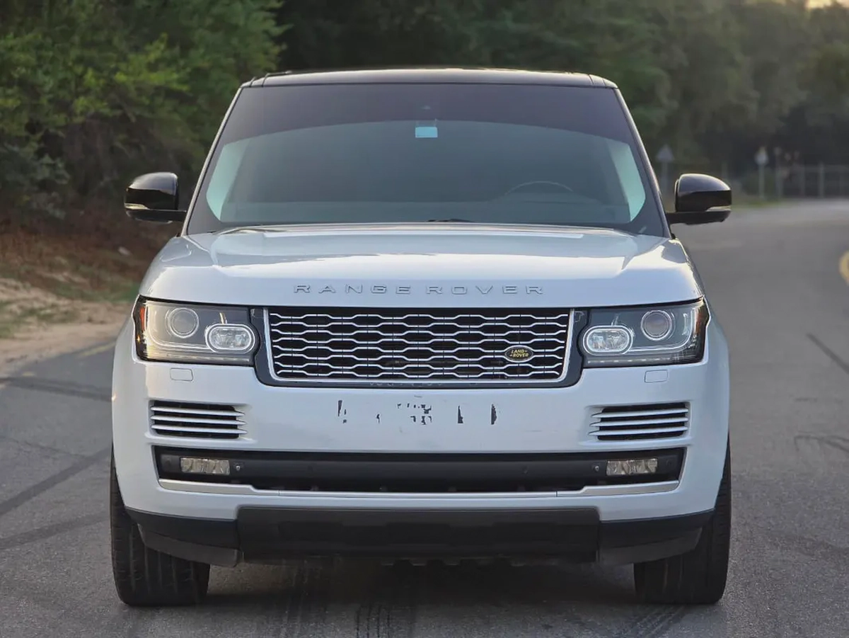 2015 Range Rover Vogue LE Supercharged - Premium Luxury SUV - Orginal paint