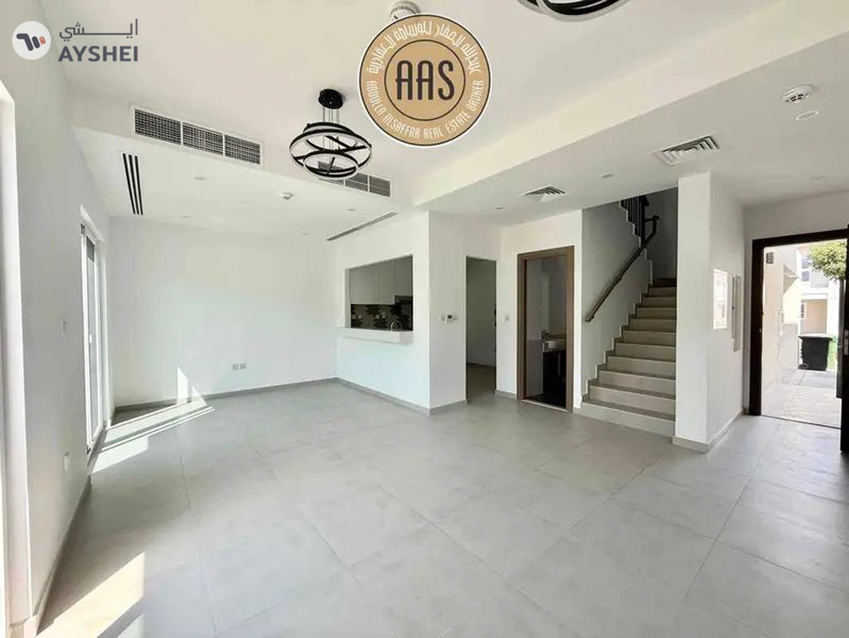 GOOD OFFER PRIME LOCATION 3BR+MAID VILLA-13-13