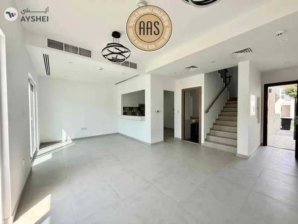 GOOD OFFER PRIME LOCATION 3BR+MAID VILLA