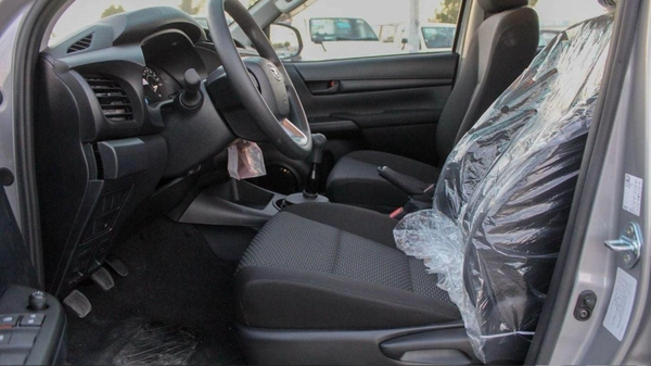 Toyota Hilux SGLX HILUX 2.4L MT DIESEL P.WINDO 2024