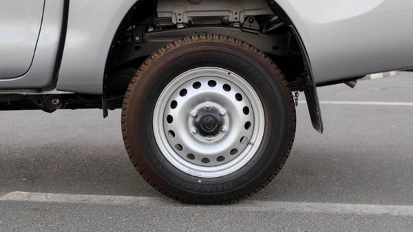 Toyota Hilux SGLX HILUX 2.4L MT DIESEL P.WINDO 2024