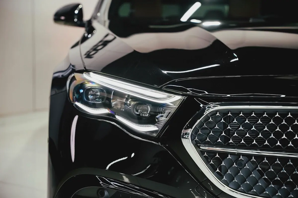 2025 Mercedes-Benz E-Class E 300 4MATIC | GCC Specs | Brand New-3-3