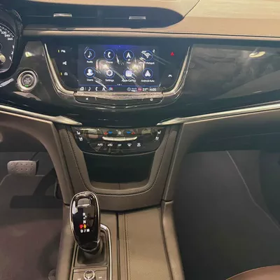 2025 Cadillac XT6 Premium Luxury - GCC Specs - Brand New-9