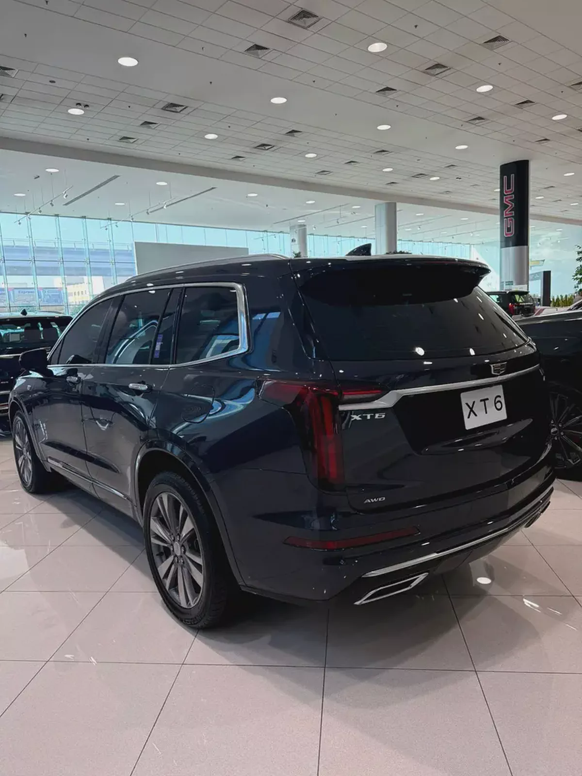 2025 Cadillac XT6 Premium Luxury - GCC Specs - Brand New-3-3