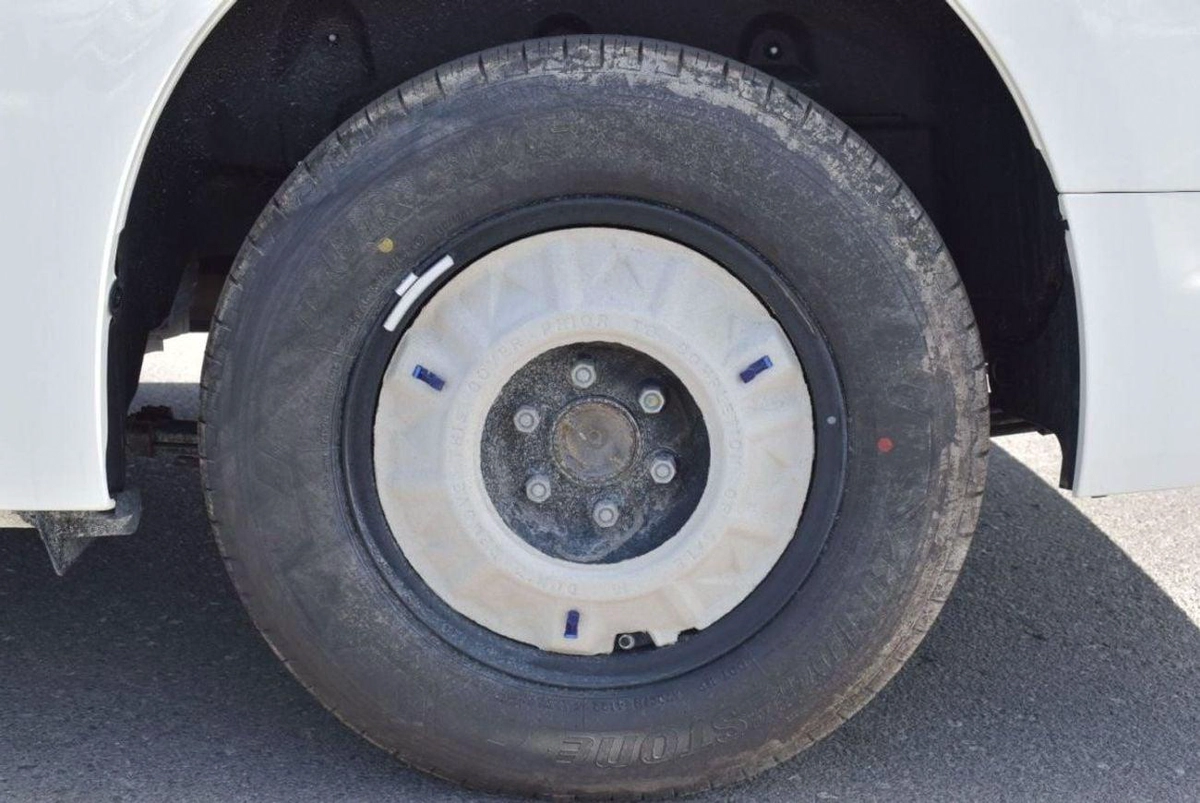 Toyota Hiace GL HIACE 3.5L 14 SETER-10-0