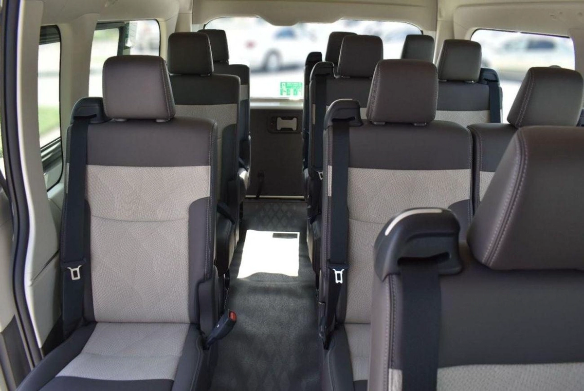 Toyota Hiace GL HIACE 3.5L 14 SETER-19-0