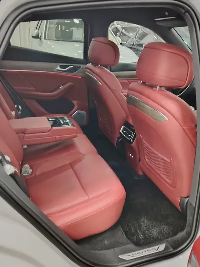 Brand New 2025 Seres 5 Premium - GCC Specs - Luxury Electric Performance-16