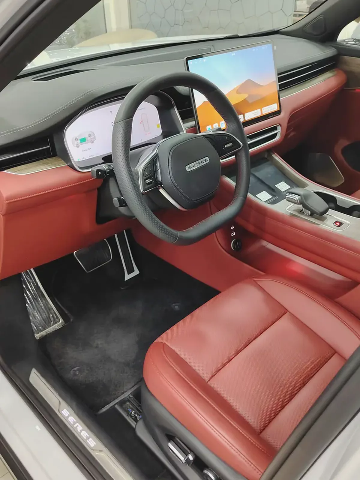 Brand New 2025 Seres 5 Premium - GCC Specs - Luxury Electric Performance-9-9
